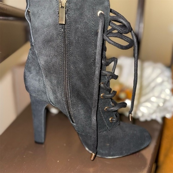 INC Women's Black Lace-Up Suede Boots Size 5.5M Casual Chunky Heel - Picture 7 of 11